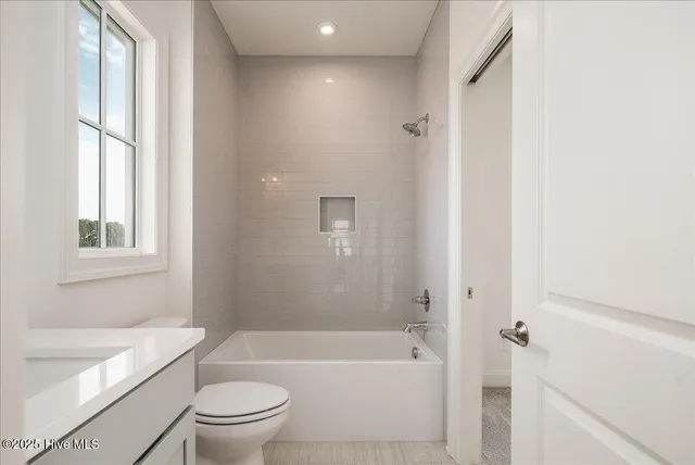 $639,900 | 106 Pinewood Cove, Snow Hill, NC 28580