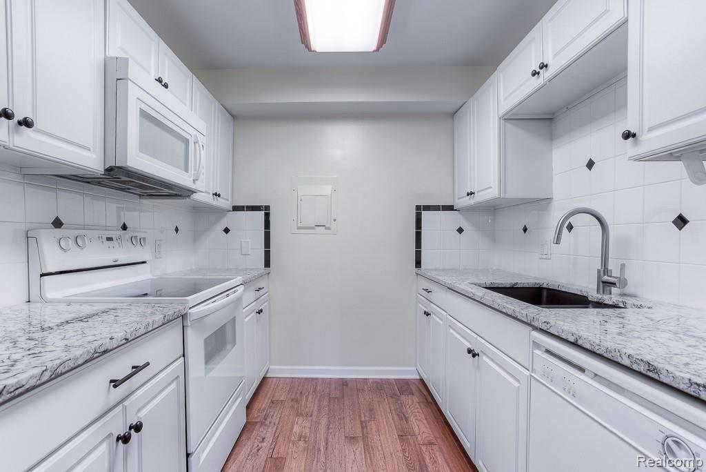 1235 South Maple Road Ann Arbor, MI 48103 - Photo 12 of 27