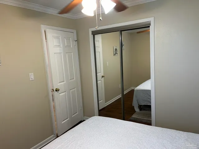 $1,275 | 3208 Redwood Lane, Unit E, Gulf Breeze, FL 32563