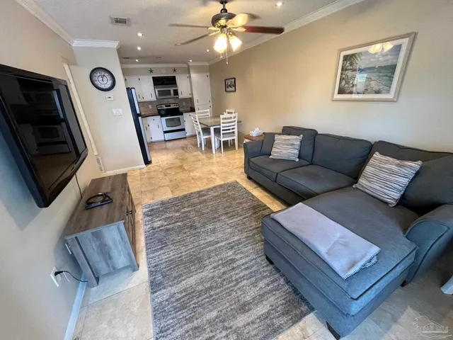 $1,275 | 3208 Redwood Lane, Unit E, Gulf Breeze, FL 32563