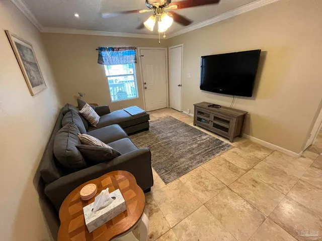 $1,275 | 3208 Redwood Lane, Unit E, Gulf Breeze, FL 32563