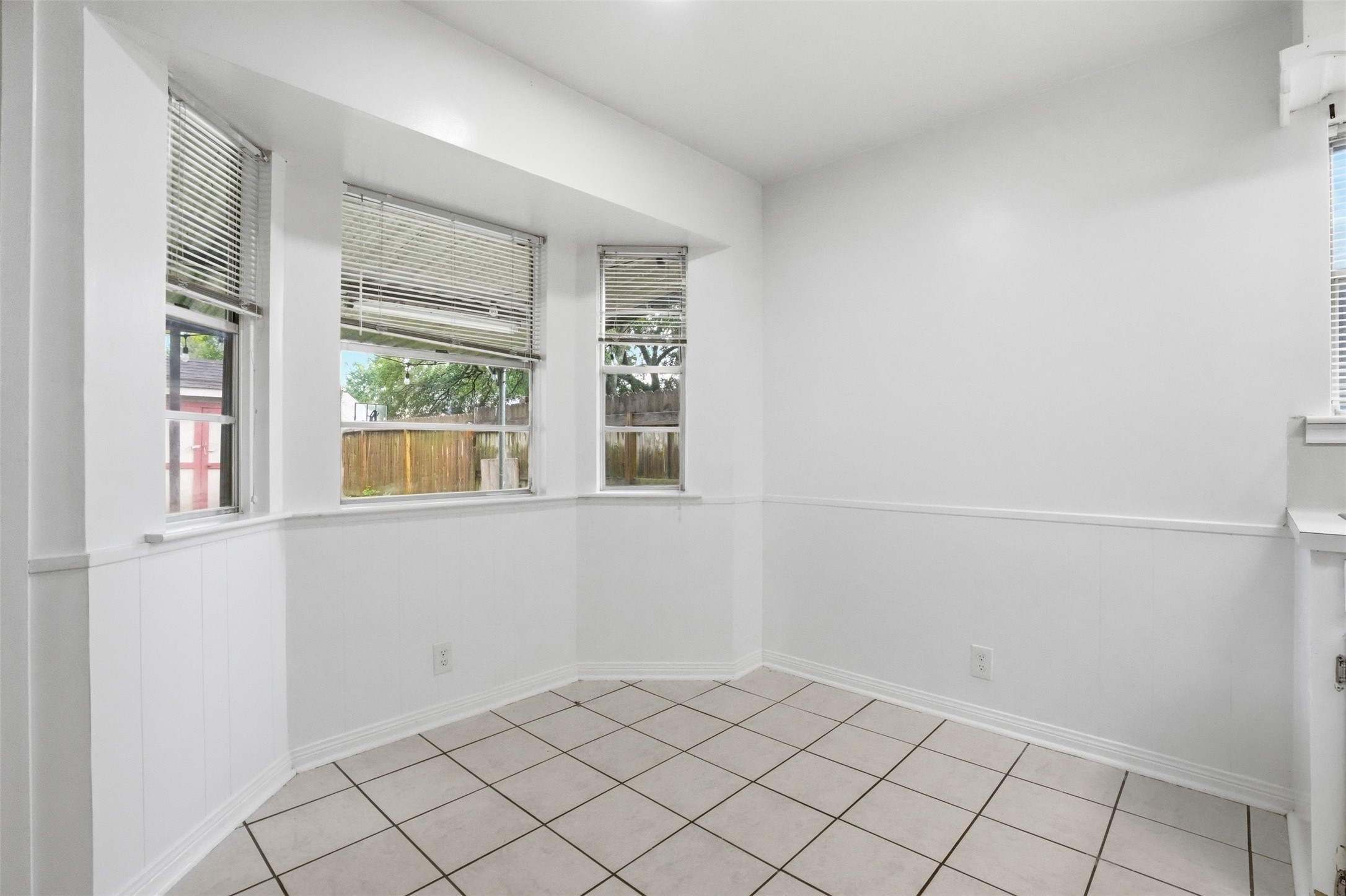 10114 Belfast Road La Porte, TX 77571 - Photo 8 of 29