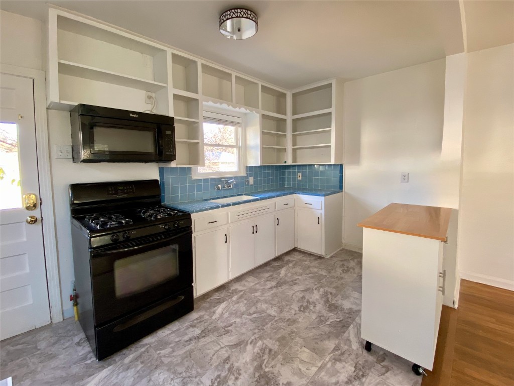 7111 Grover Avenue Austin, TX 78757 - Photo 4 of 10