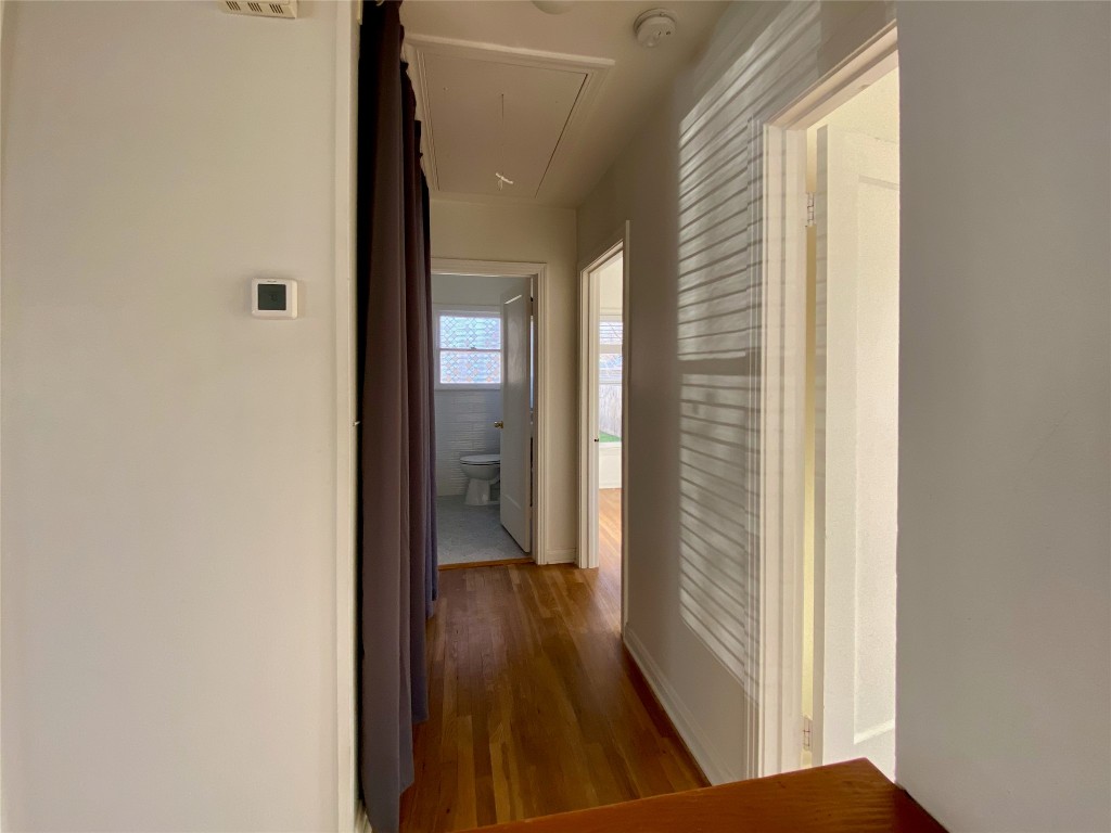 7111 Grover Avenue Austin, TX 78757 - Photo 5 of 10