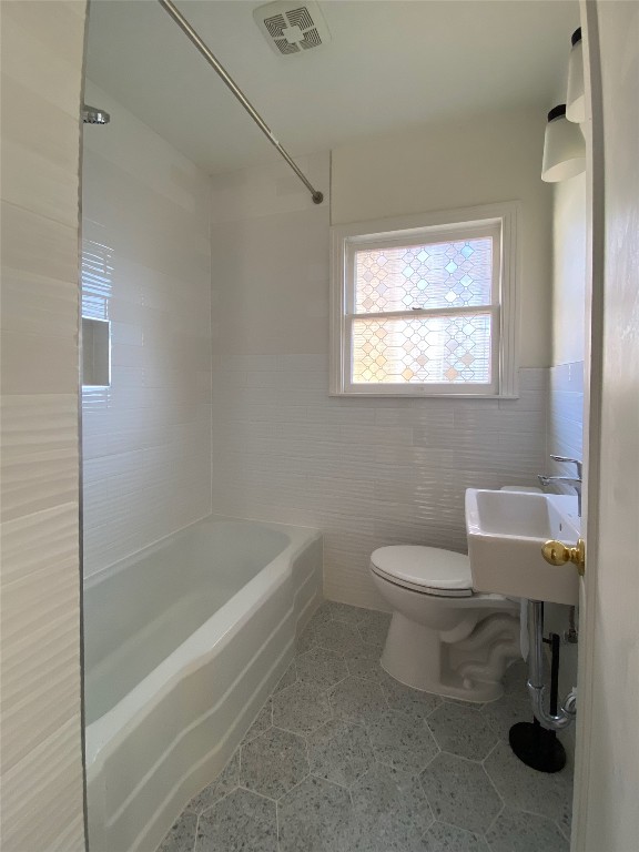 7111 Grover Avenue Austin, TX 78757 - Photo 8 of 10