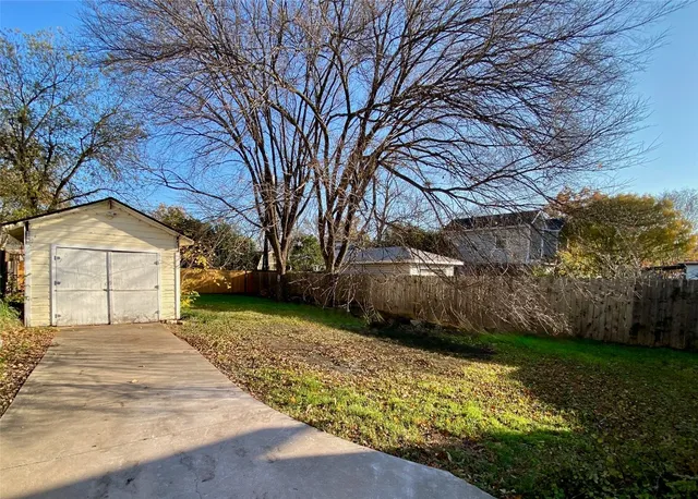 $2,100 | 7111 Grover Avenue, Austin, TX 78757