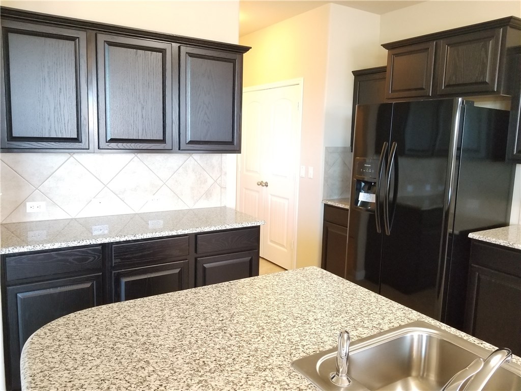 1448 Brooks Way Leander, TX 78641 - Photo 16 of 40
