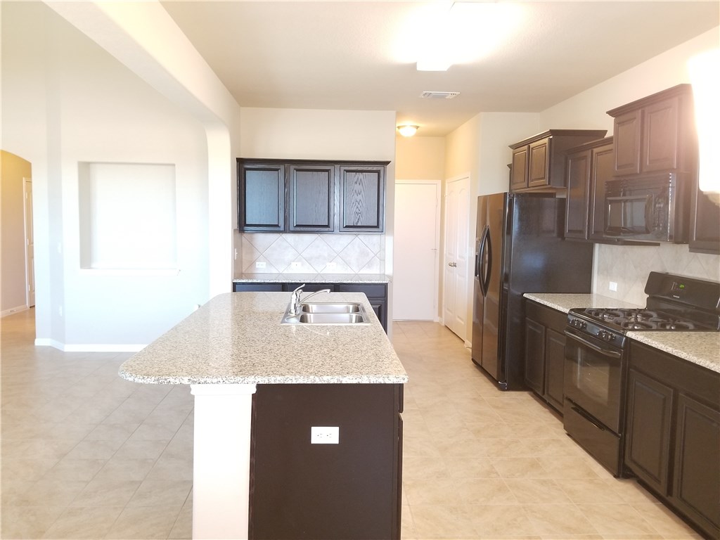 1448 Brooks Way Leander, TX 78641 - Photo 17 of 40
