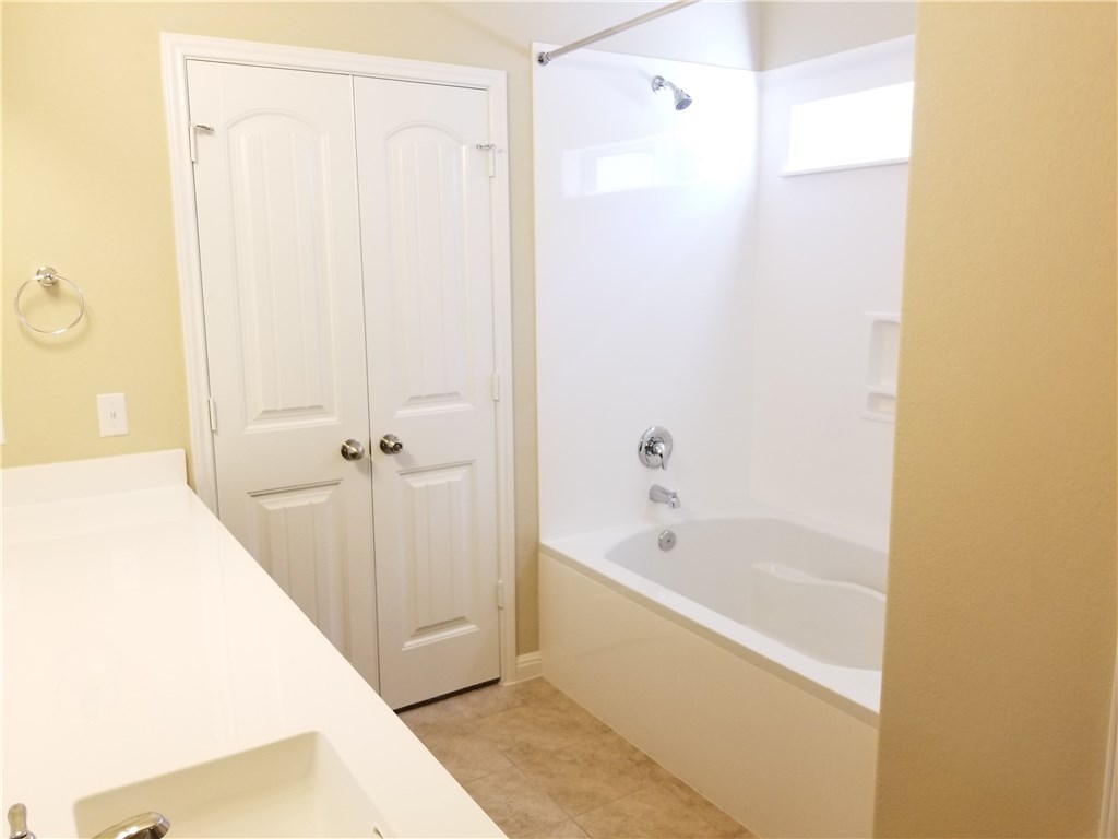 1448 Brooks Way Leander, TX 78641 - Photo 25 of 40