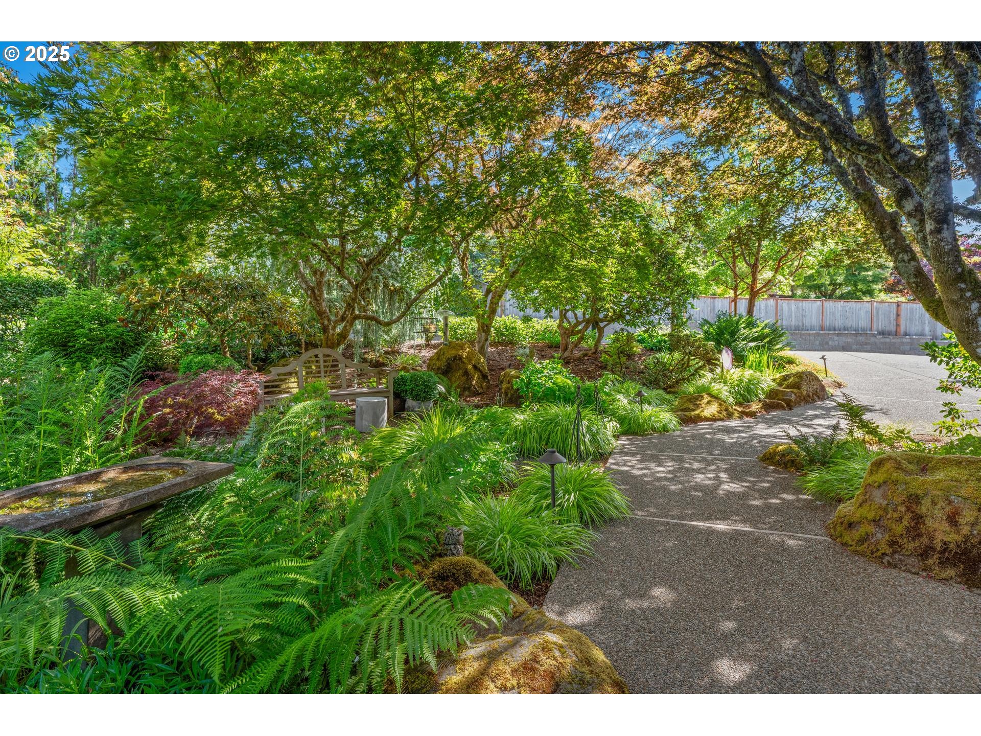 955 Southwest Summit View Drive Portland, OR 97225 - Photo 3 of 47 Gallery Image 3