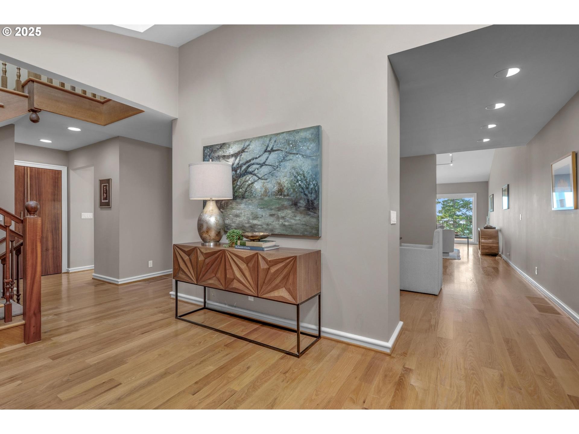 955 Southwest Summit View Drive Portland, OR 97225 - Photo 8 of 47 Gallery Image 8