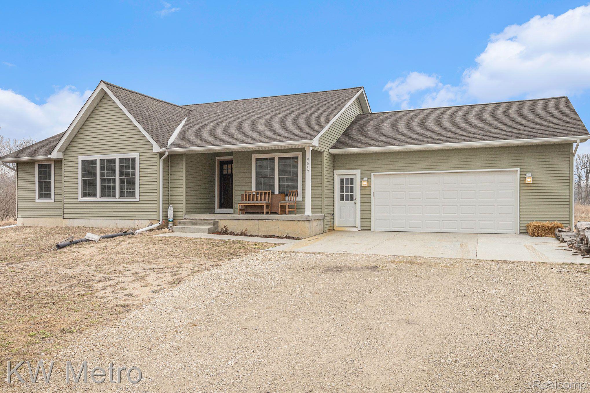 3644 Gannon Road Fowlerville, MI 48836 - Photo 2 of 33 Front of House
