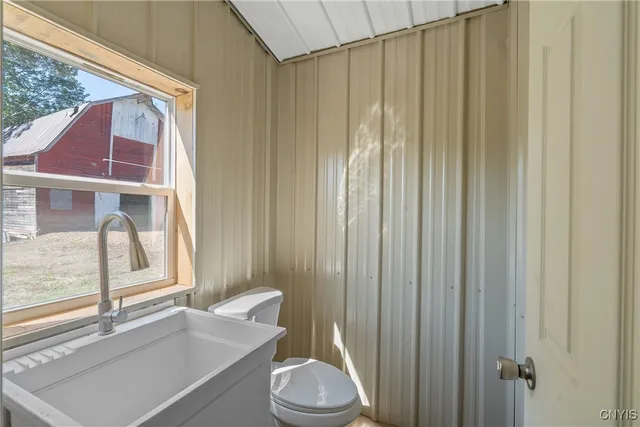 $325,900 | 2337 Highway 49, West Monroe, NY 13167