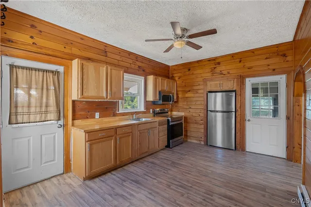 $325,900 | 2337 Highway 49, West Monroe, NY 13167