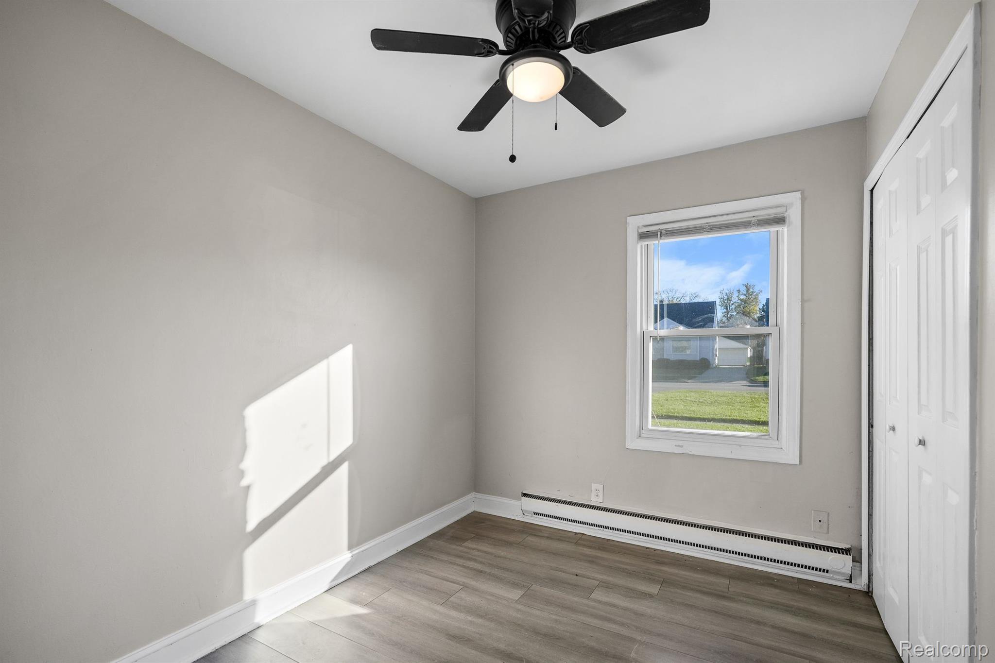 25865 Hayes Road Warren, MI 48089 - Photo 14 of 22