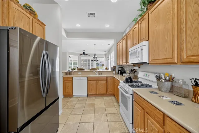 $445,000 | 10509 Lanigan Road, Apple Valley, CA 92308