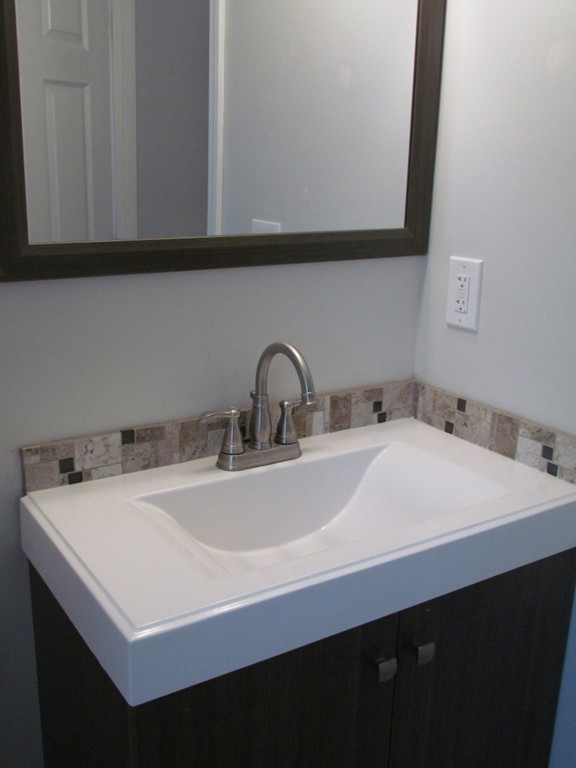 6 Tewksbury Road Worcester, MA 01602 - Photo 9 of 25 Gallery Image 9