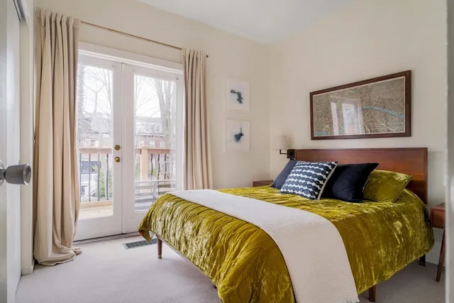 $1,295,000 | 61 Dana Street, Unit 4, Cambridge, MA 02138