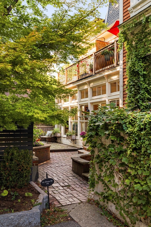 61 Dana Street, Unit 4 Cambridge, MA 02138 - Photo 24 of 25