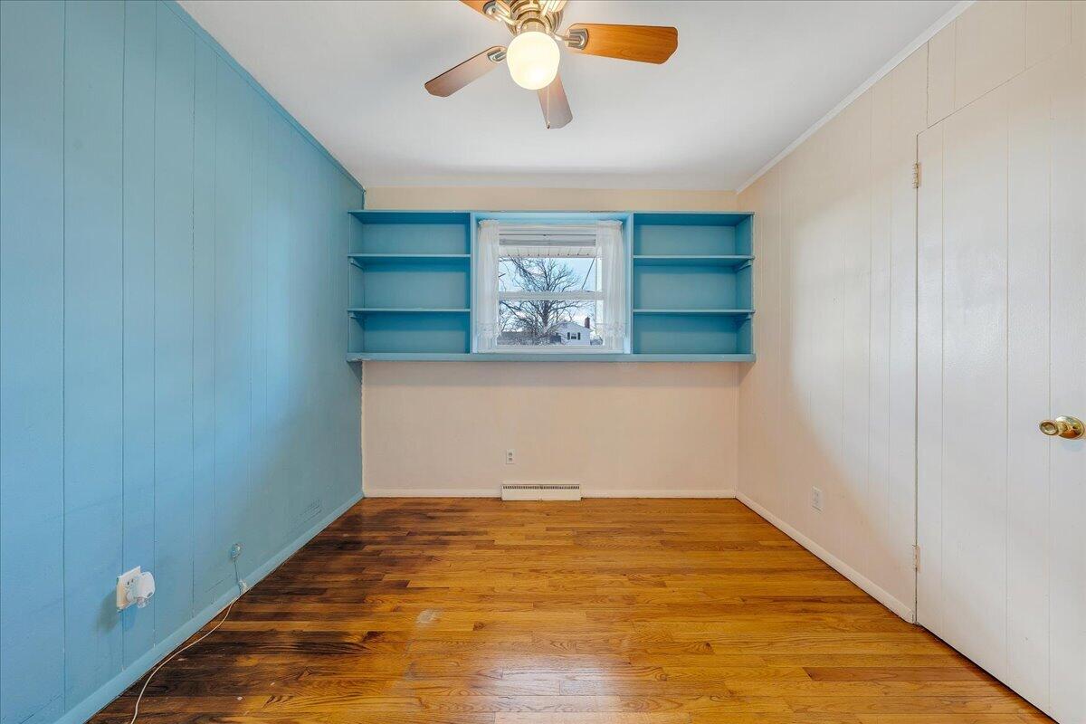 1707 Glendon Road Salem, VA 24153 - Photo 16 of 41 a view of empty room with window