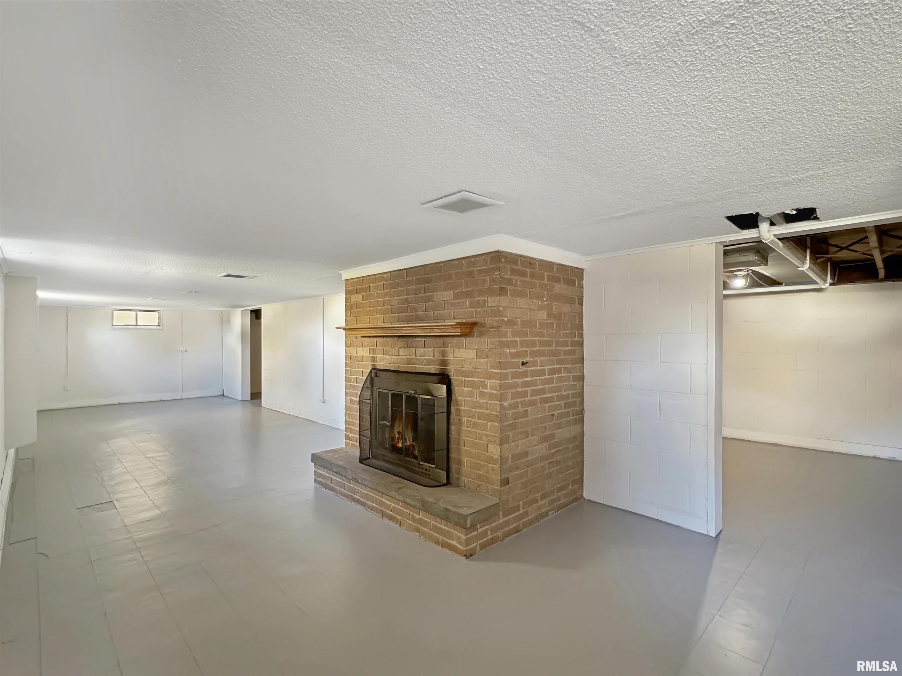 1005 Walnut Street Washington, IL 61571 - Photo 18 of 26