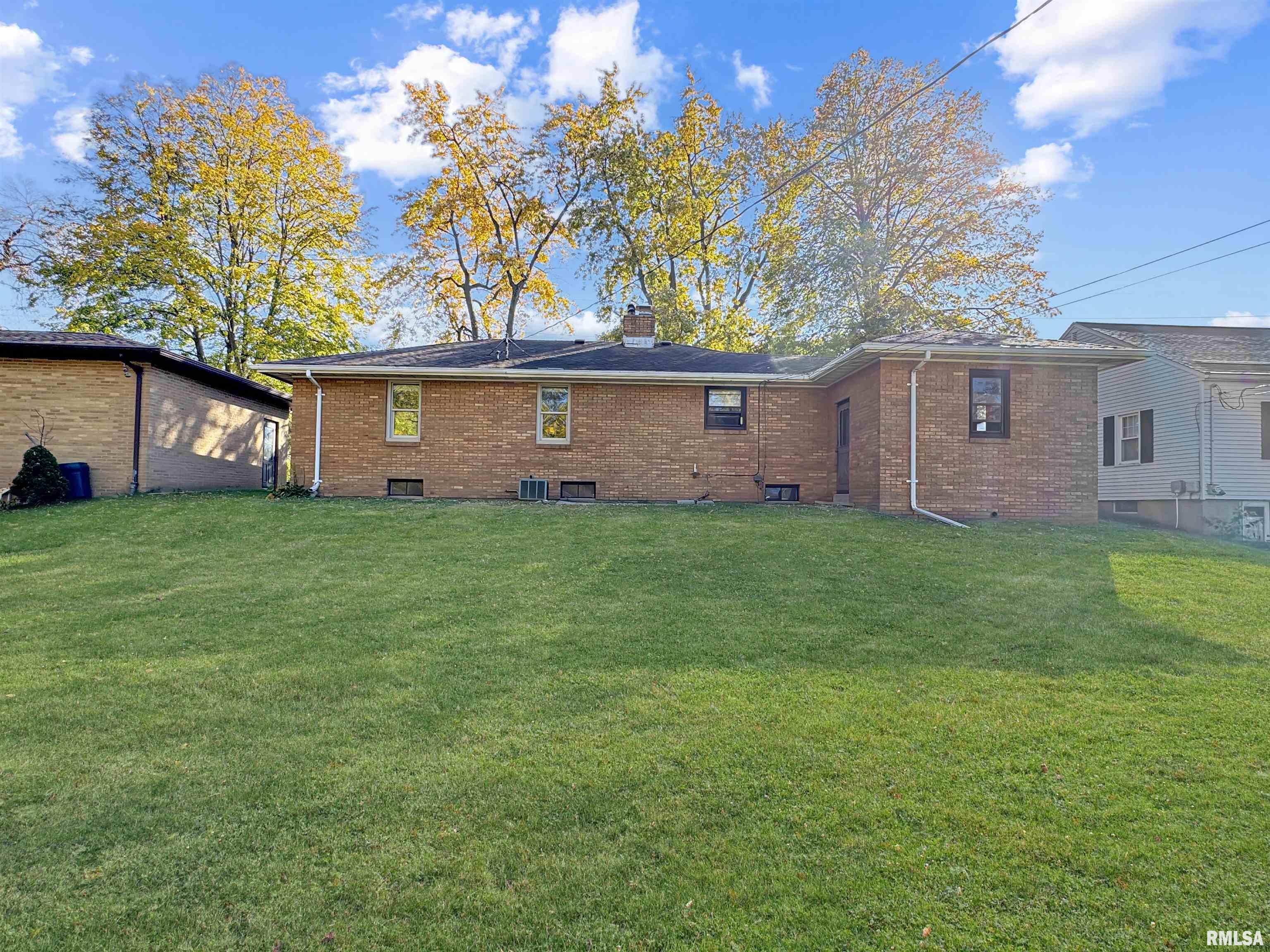 1005 Walnut Street Washington, IL 61571 - Photo 20 of 26