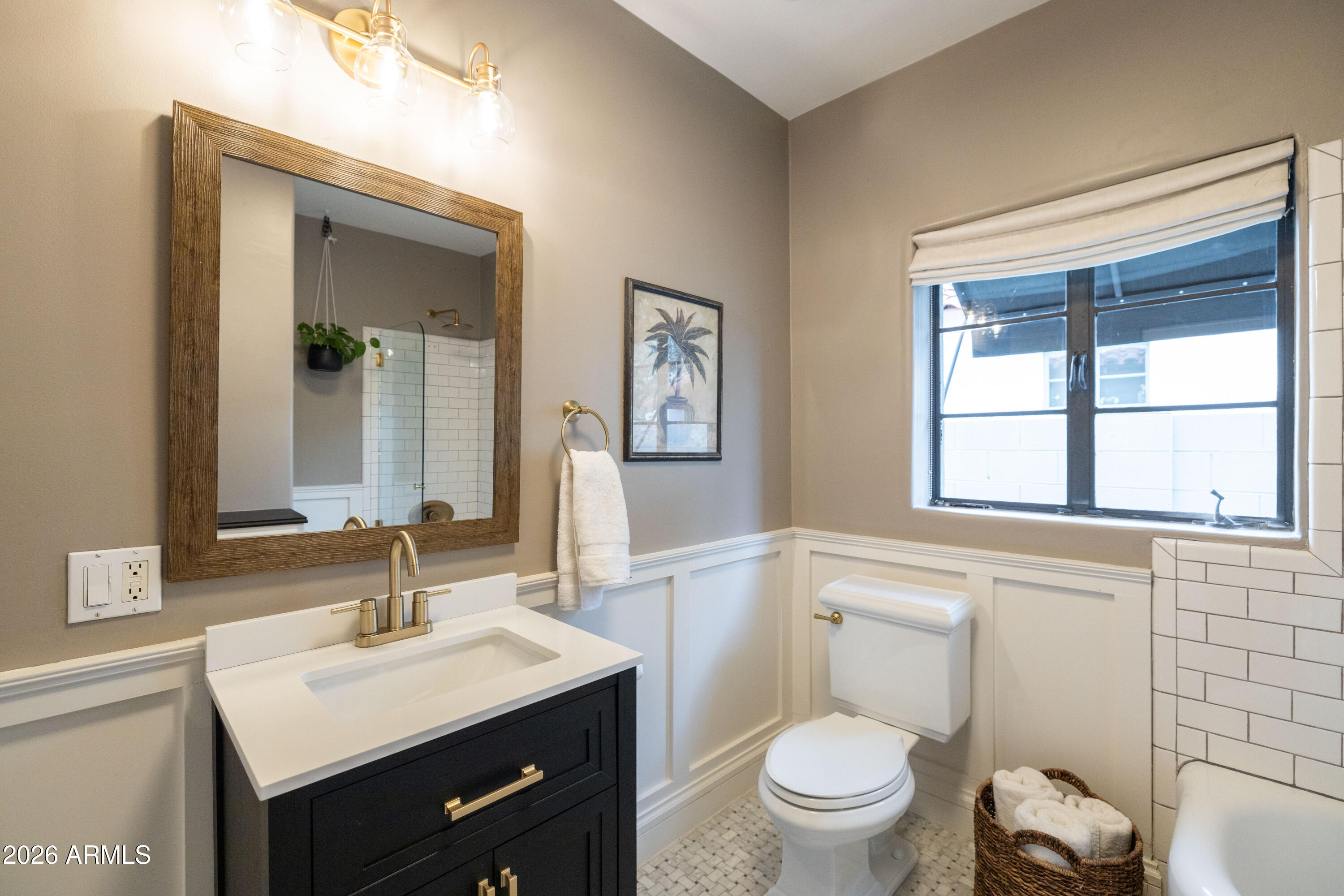 505 West Coronado Road Phoenix, AZ 85003 - Photo 37 of 66 Guest Bathroom