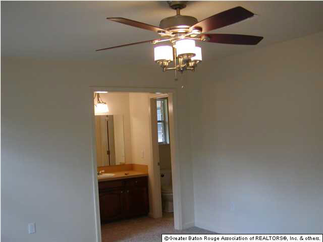 16820 Bonham Avenue Baton Rouge, LA 70816 - Photo 5 of 6 Gallery Image 5