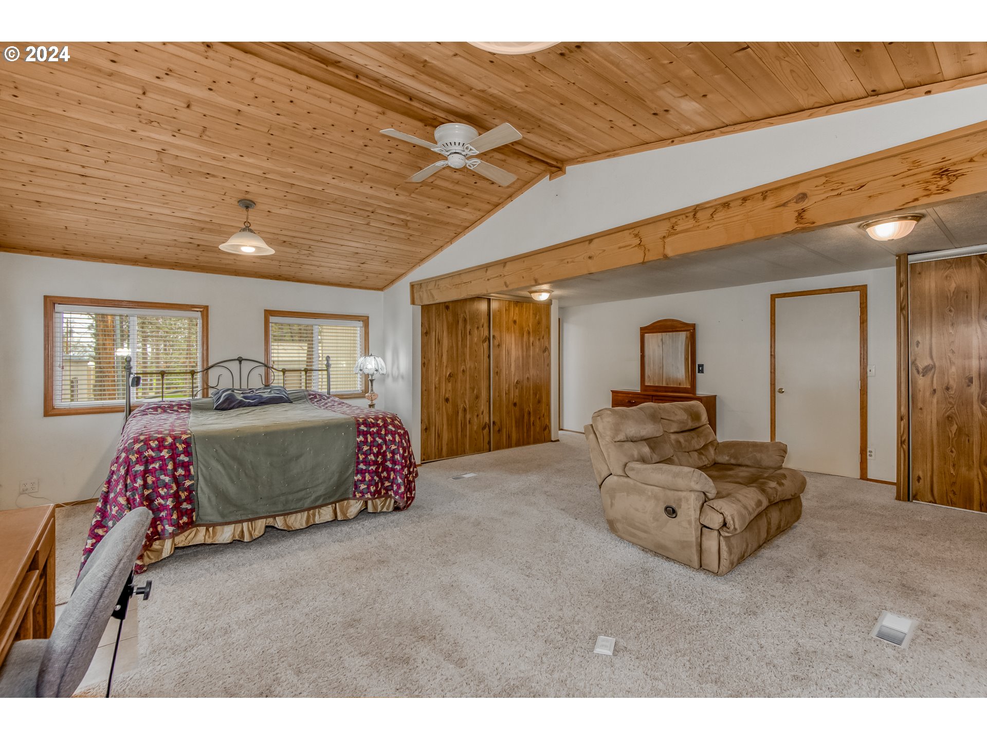 12 North Frontage Road Wamic, OR 97063 - Photo 18 of 37 Gallery Image 18