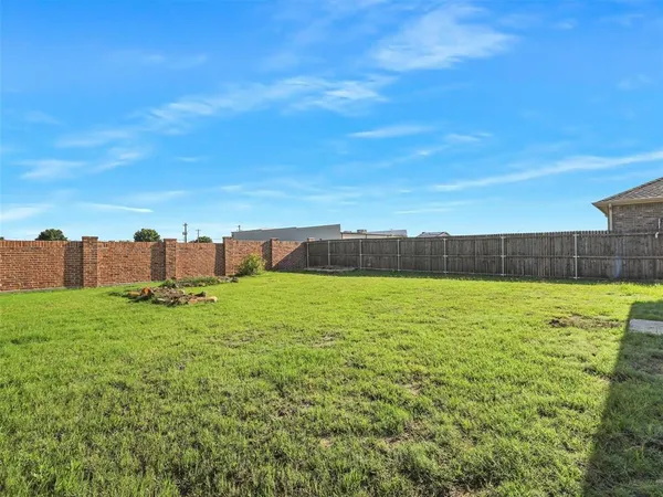 $2,200 | 1701 River Crossing Drive, Anna, TX 75409