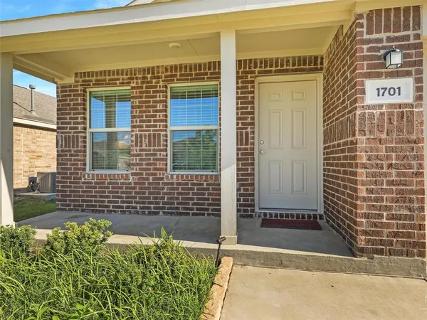 $2,200 | 1701 River Crossing Drive, Anna, TX 75409