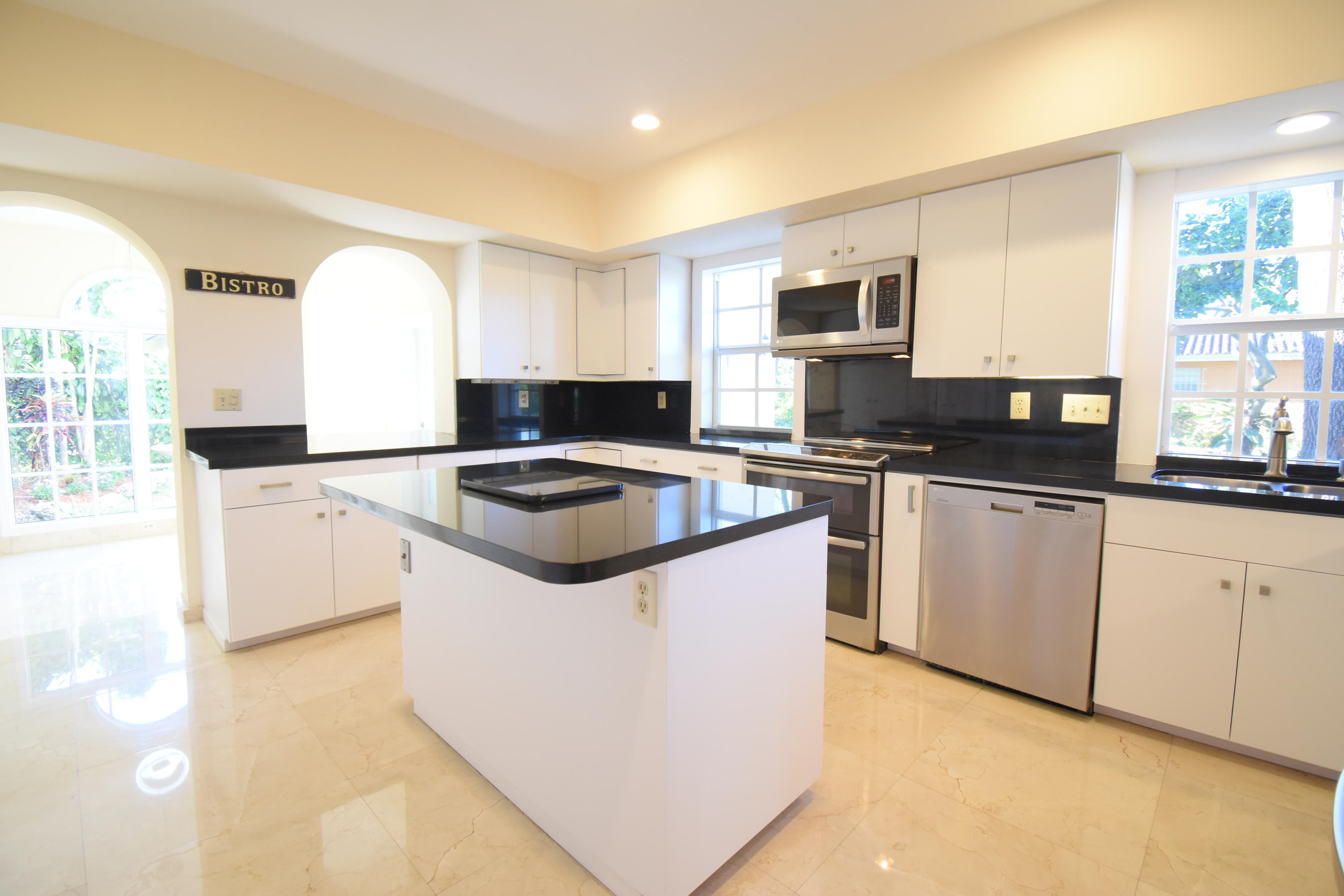 900 El Rado Street Coral Gables, FL 33134 - Photo 2 of 50 DSC_0532