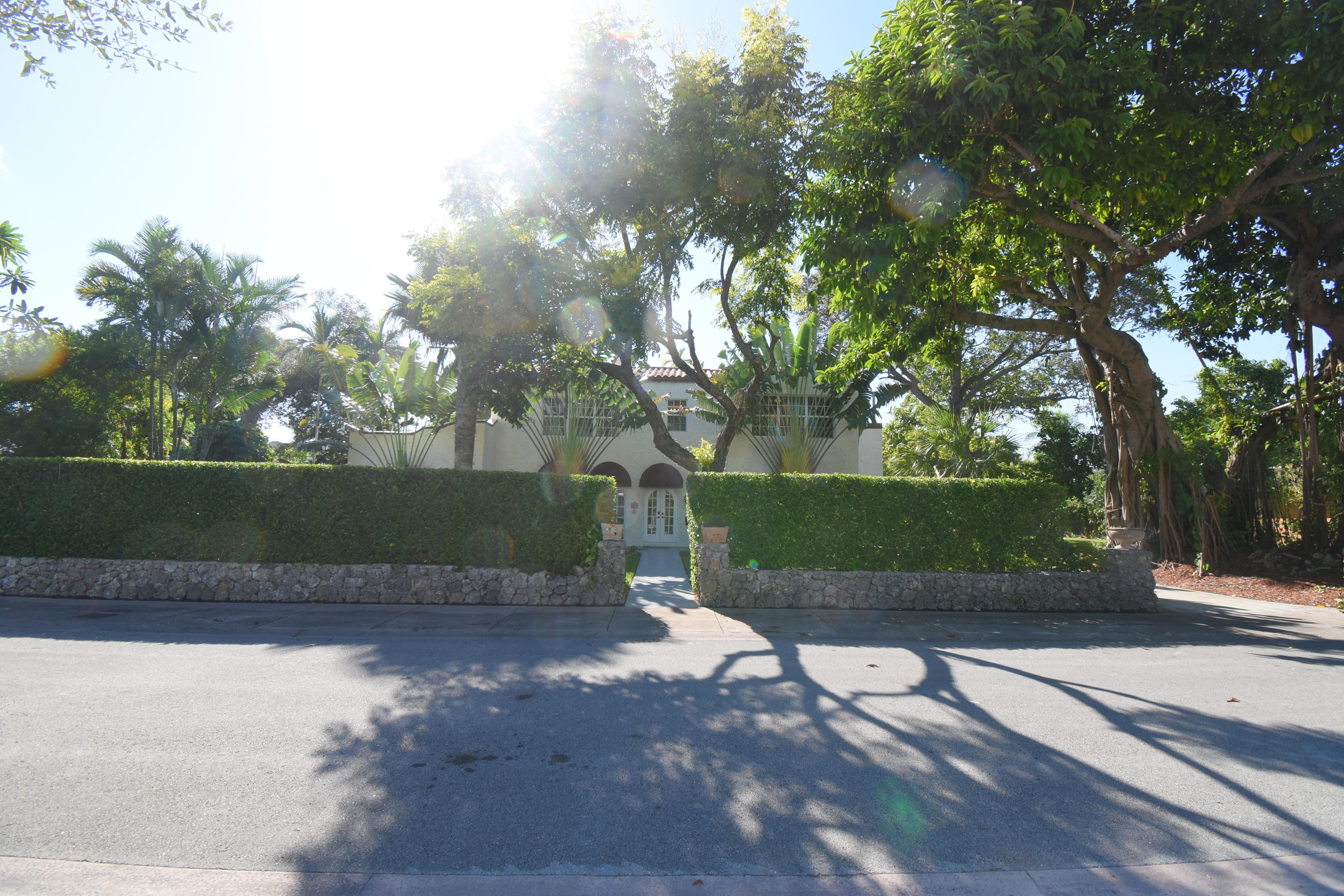 900 El Rado Street Coral Gables, FL 33134 - Photo 39 of 50 DSC_0450