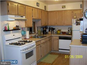 1 Kings Road Sicklerville, NJ 08081 - Photo 3 of 12 Kitchen