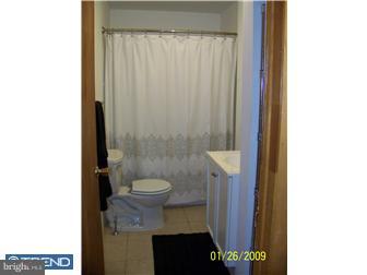 1 Kings Road Sicklerville, NJ 08081 - Photo 9 of 12 Bathroom