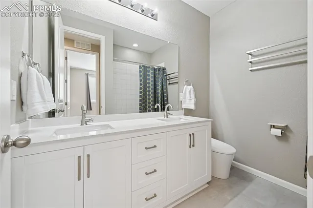 $395,000 | 2215 Cliffmoor Lane, Pueblo, CO 81008