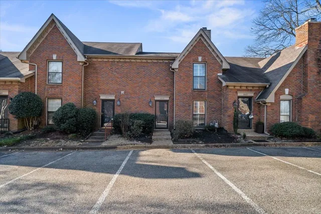 $1,675 | 1039 Park Ct Drive, Memphis, TN 38119