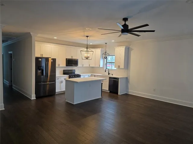 $1,850 | 2625 Banks Street, New Orleans, LA 70119