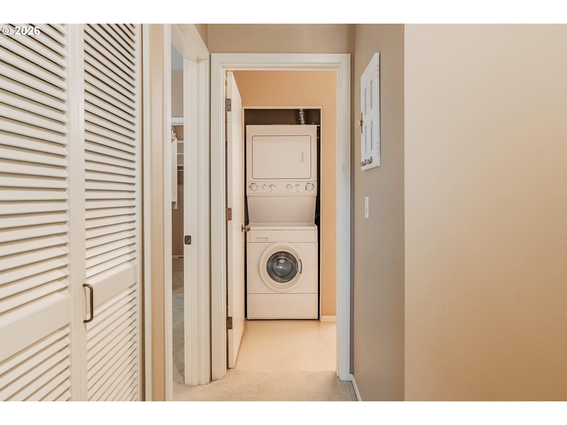 205 South Montgomery Street, Unit 401B Portland, OR 97201 - Photo 15 of 33 a view of a bathroom from a hallway