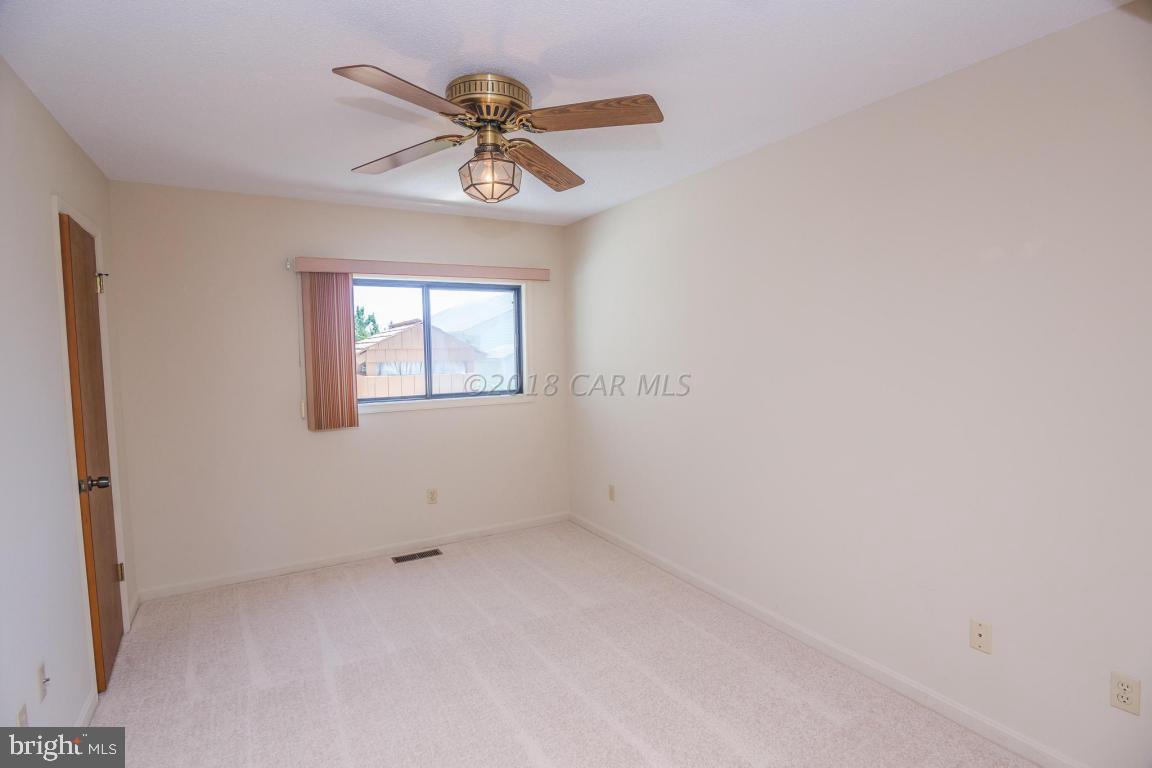 612 South Surf Road Ocean City, MD 21842 - Photo 14 of 34