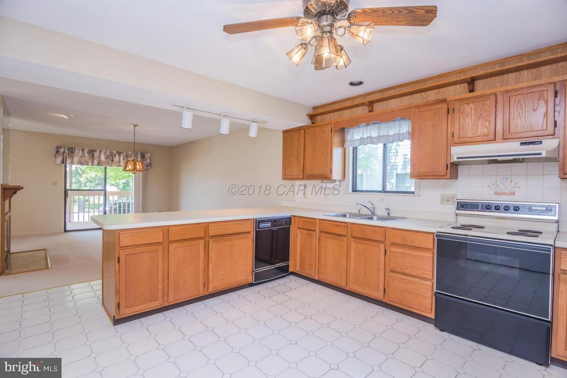 612 South Surf Road Ocean City, MD 21842 - Photo 8 of 34