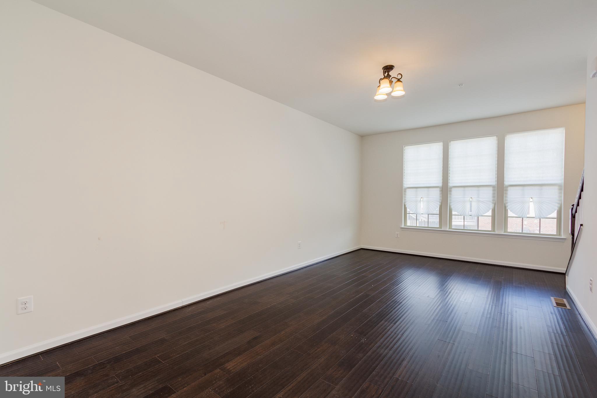 7887 Patterson Way Hanover, MD 21076 - Photo 8 of 28
