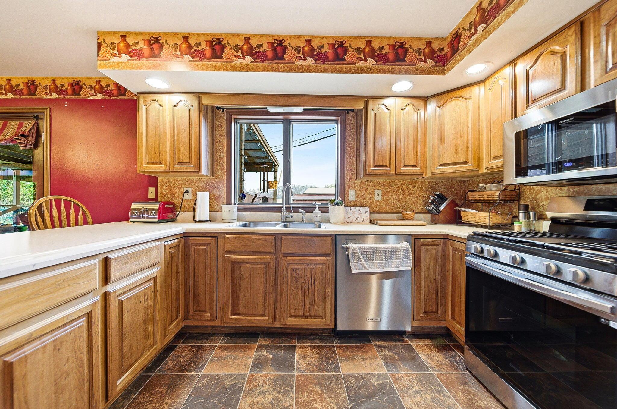 1040 Straight Creek Road Waverly, OH 45690 - Photo 18 of 113 Kitchen