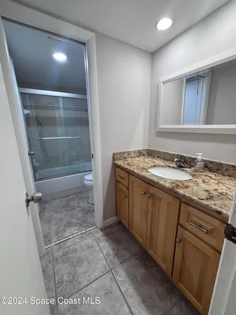 $3,200 | 155 A1A Jimmy Buffett Mem Highway, Unit 407, Satellite Beach, FL 32937