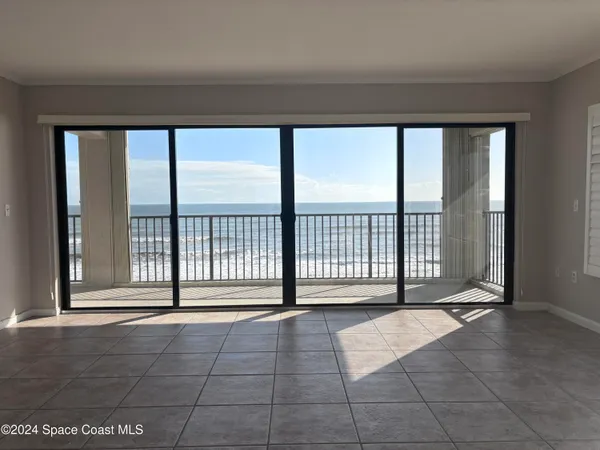 $3,200 | 155 A1A Jimmy Buffett Mem Highway, Unit 407, Satellite Beach, FL 32937