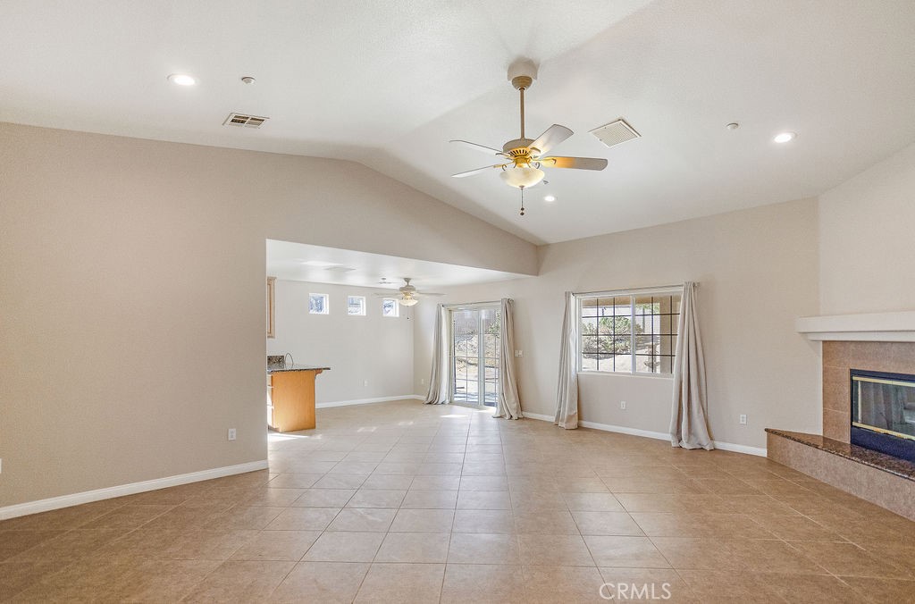 57550 Old Mill Road Yucca Valley, CA 92284 - Photo 4 of 37
