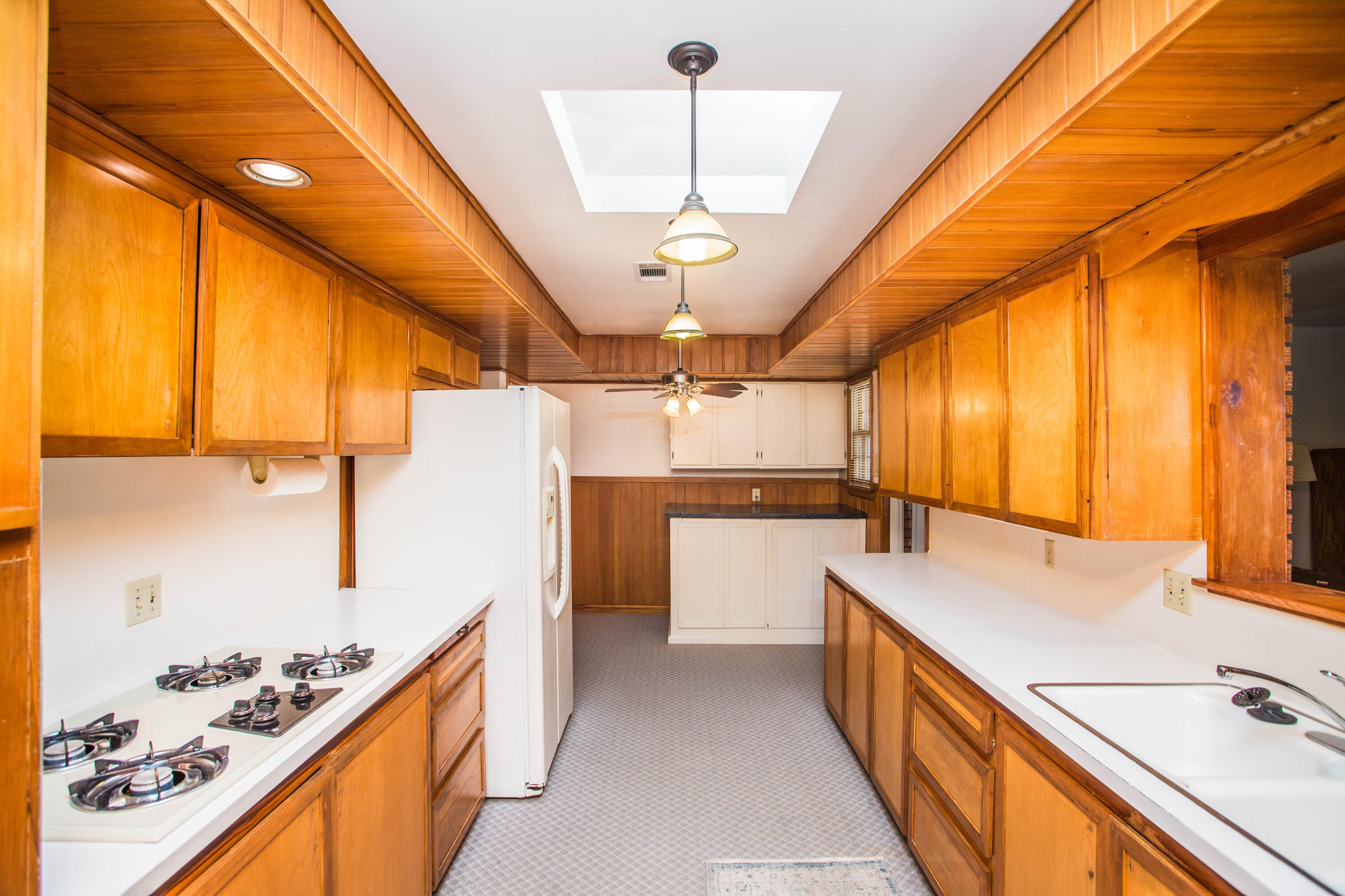 2708 59th Street Lubbock, TX 79413 - Photo 13 of 33 da