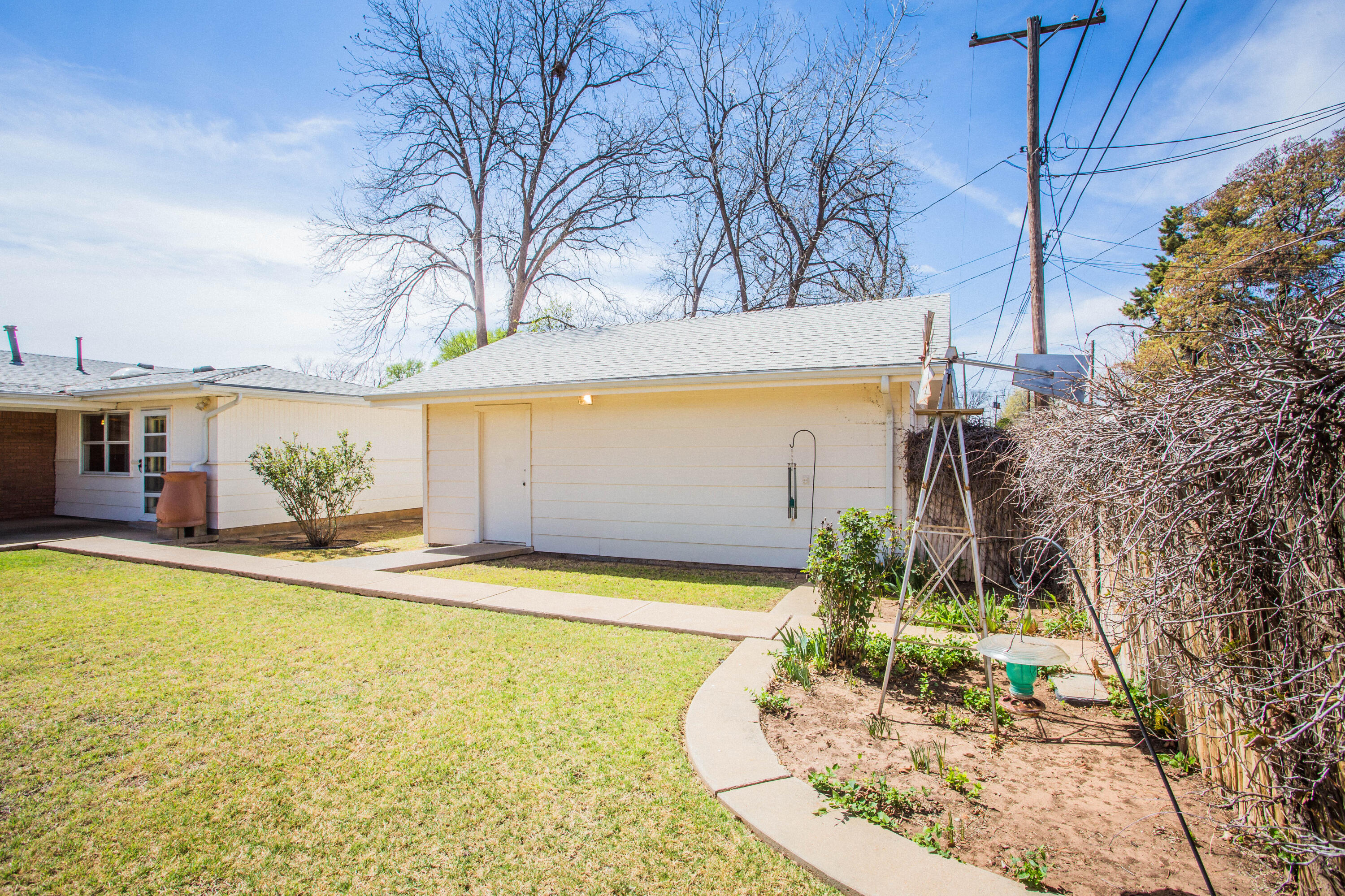 2708 59th Street Lubbock, TX 79413 - Photo 31 of 33 jc