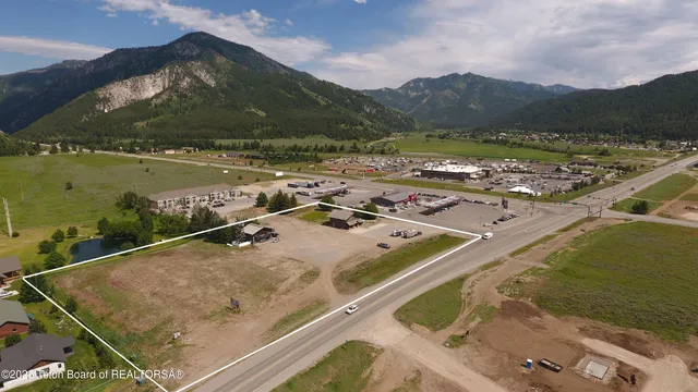 $4,200,000 | 50 Highway 26, Alpine, WY 83128