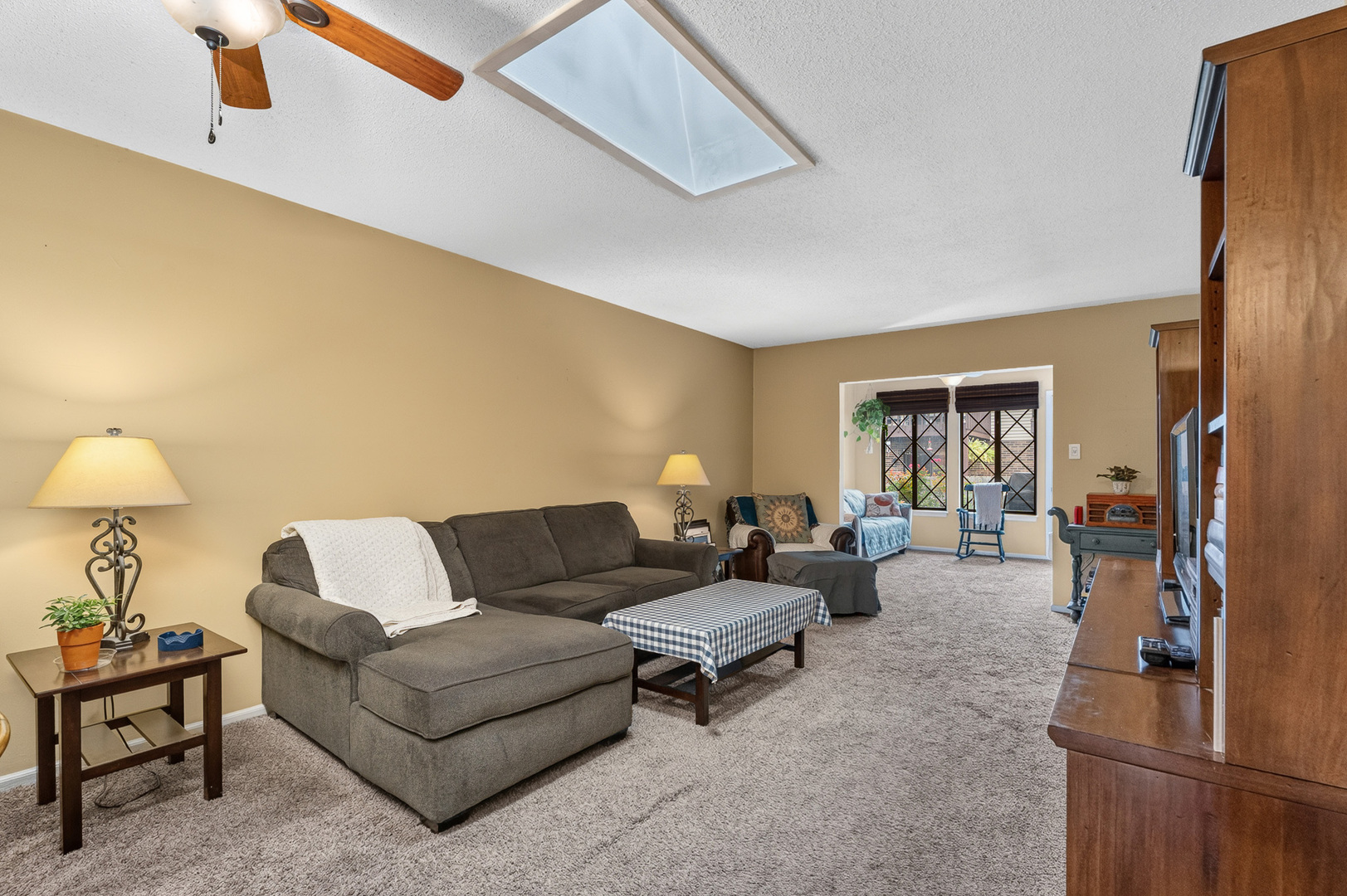 818 Shagbark Road New Lenox, IL 60451 - Photo 7 of 29 Gallery Image 7